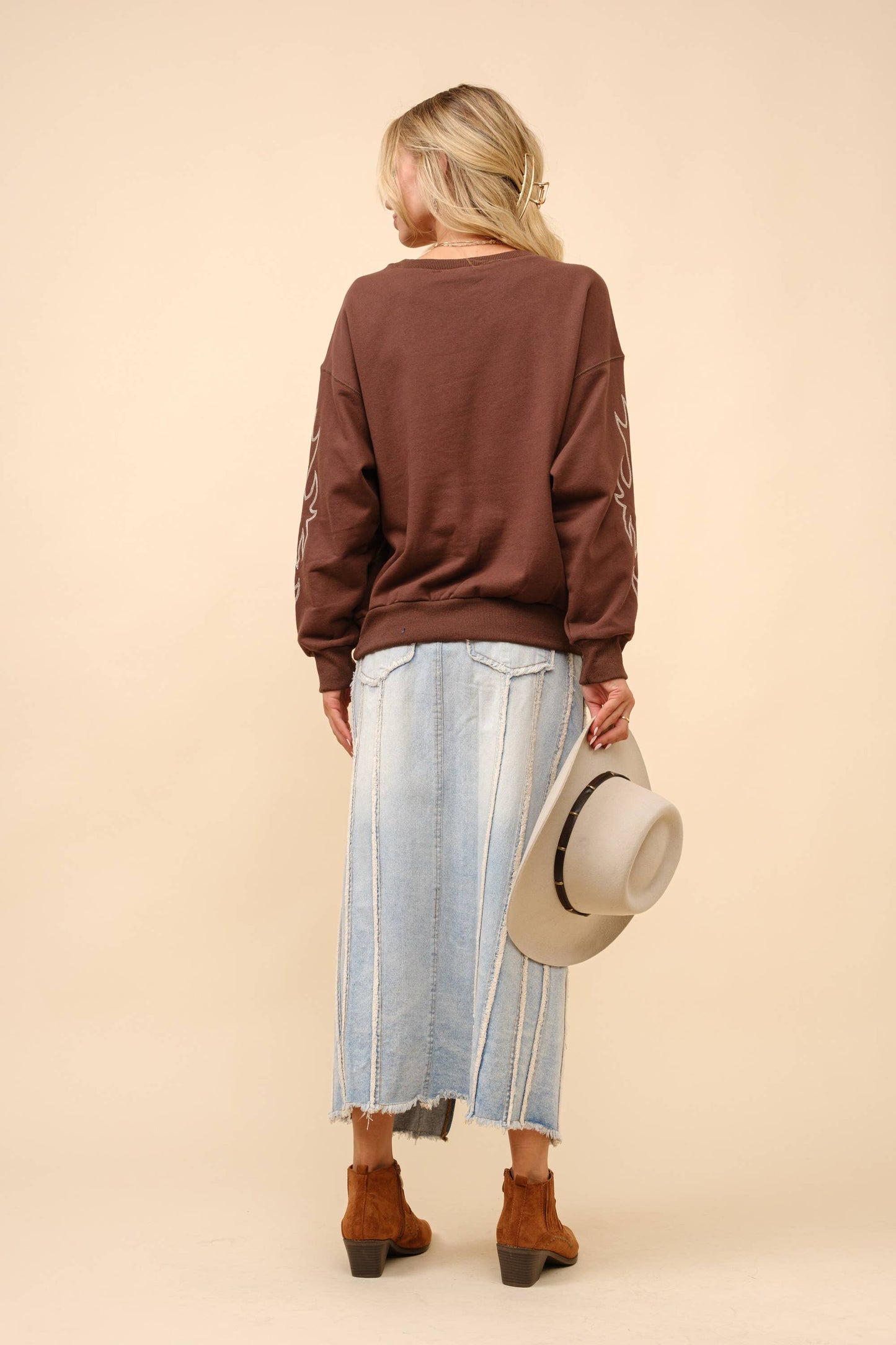 Western Boots Stitch Pullover Sweatshirt: Brown
