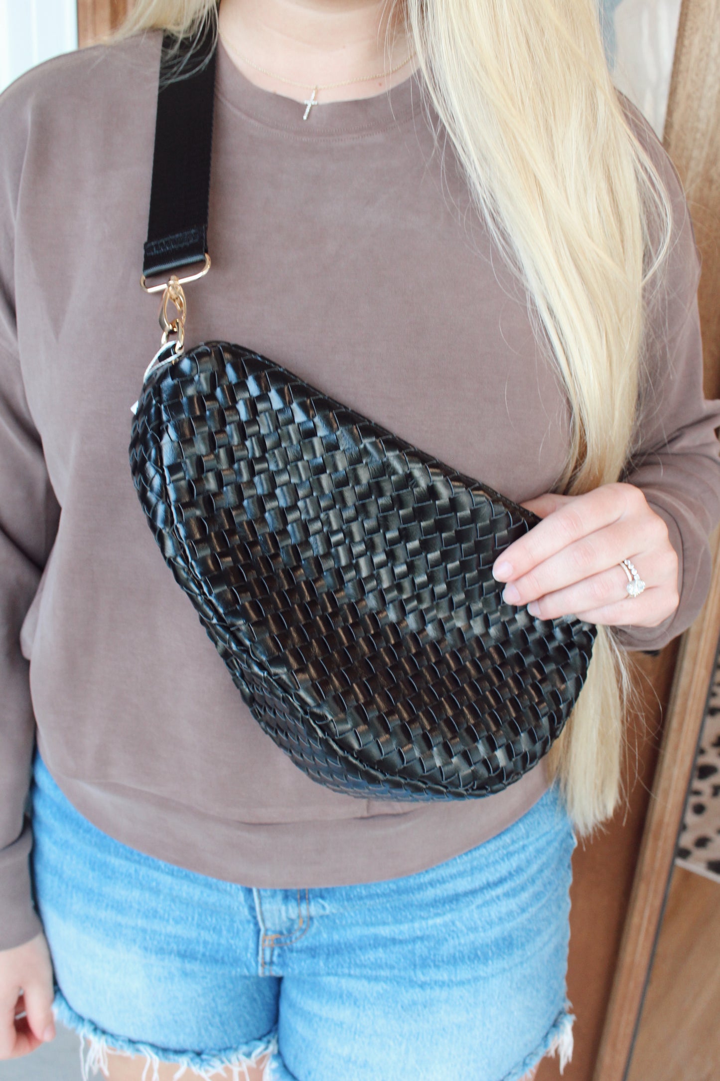 Romee Woven Saddle Bag: Black