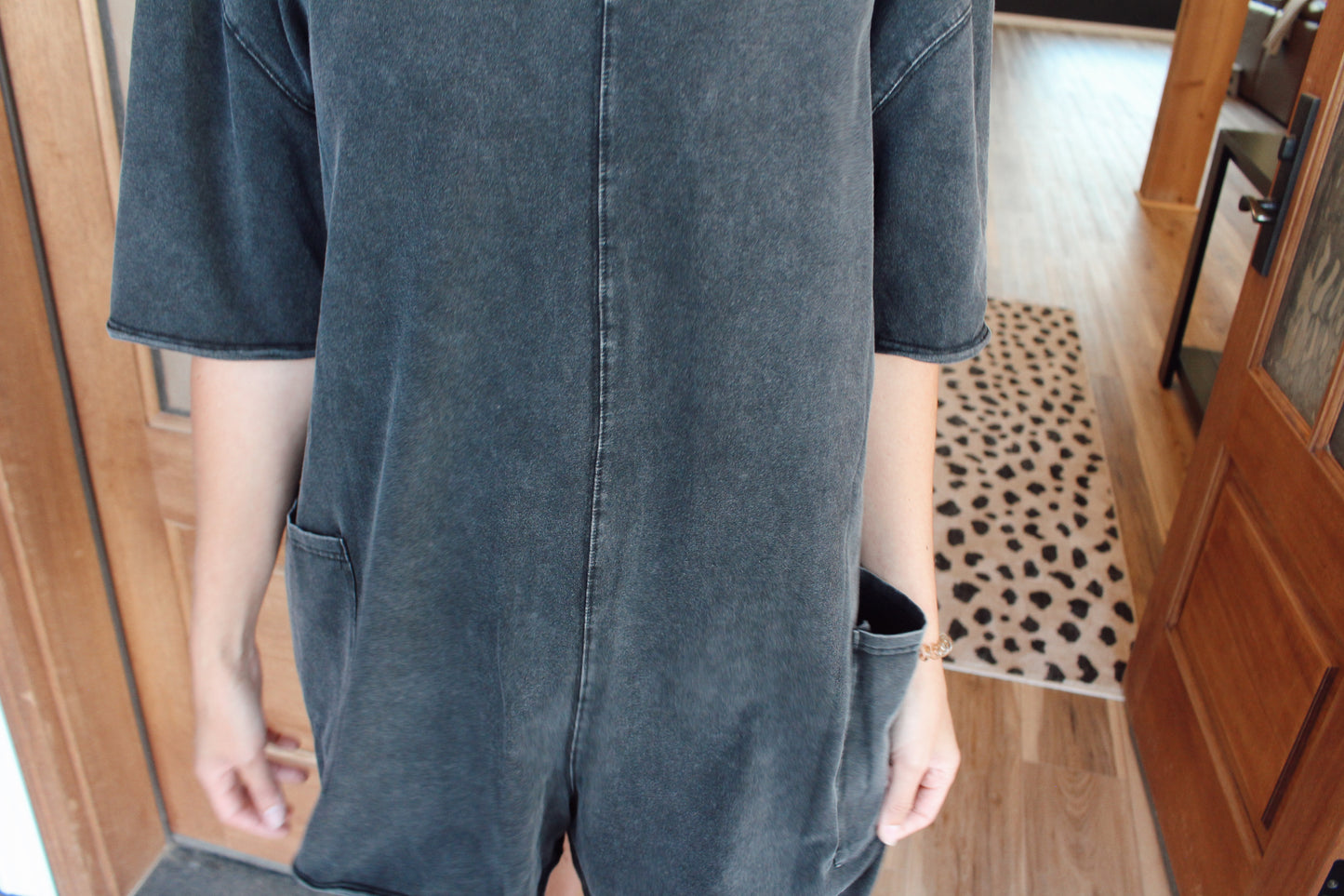 Short Sleeve Back Open Vintage Washed Romper