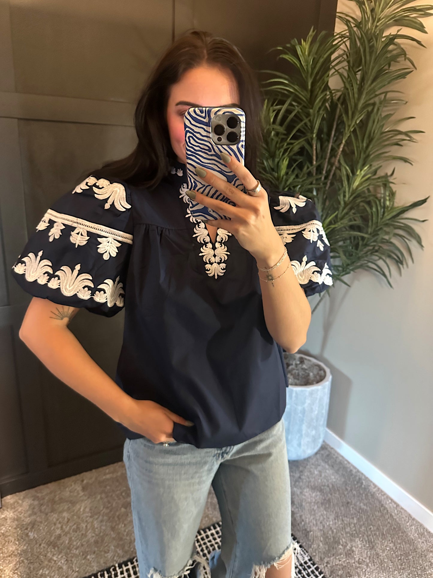 V-neck Embroidered Bubble Sleeve Top - Navy