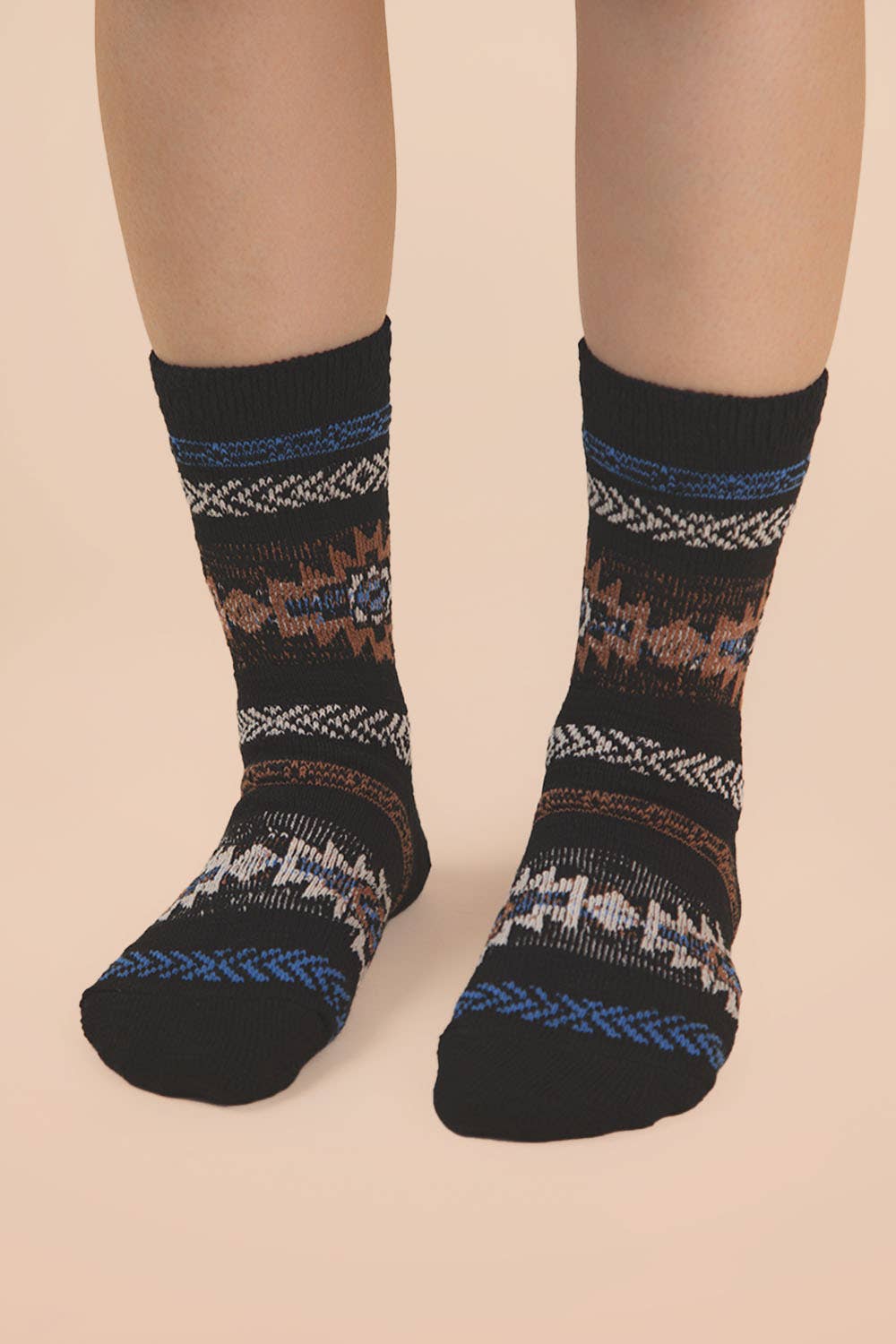 Aztec Graphic Cozy Crew Socks: Black