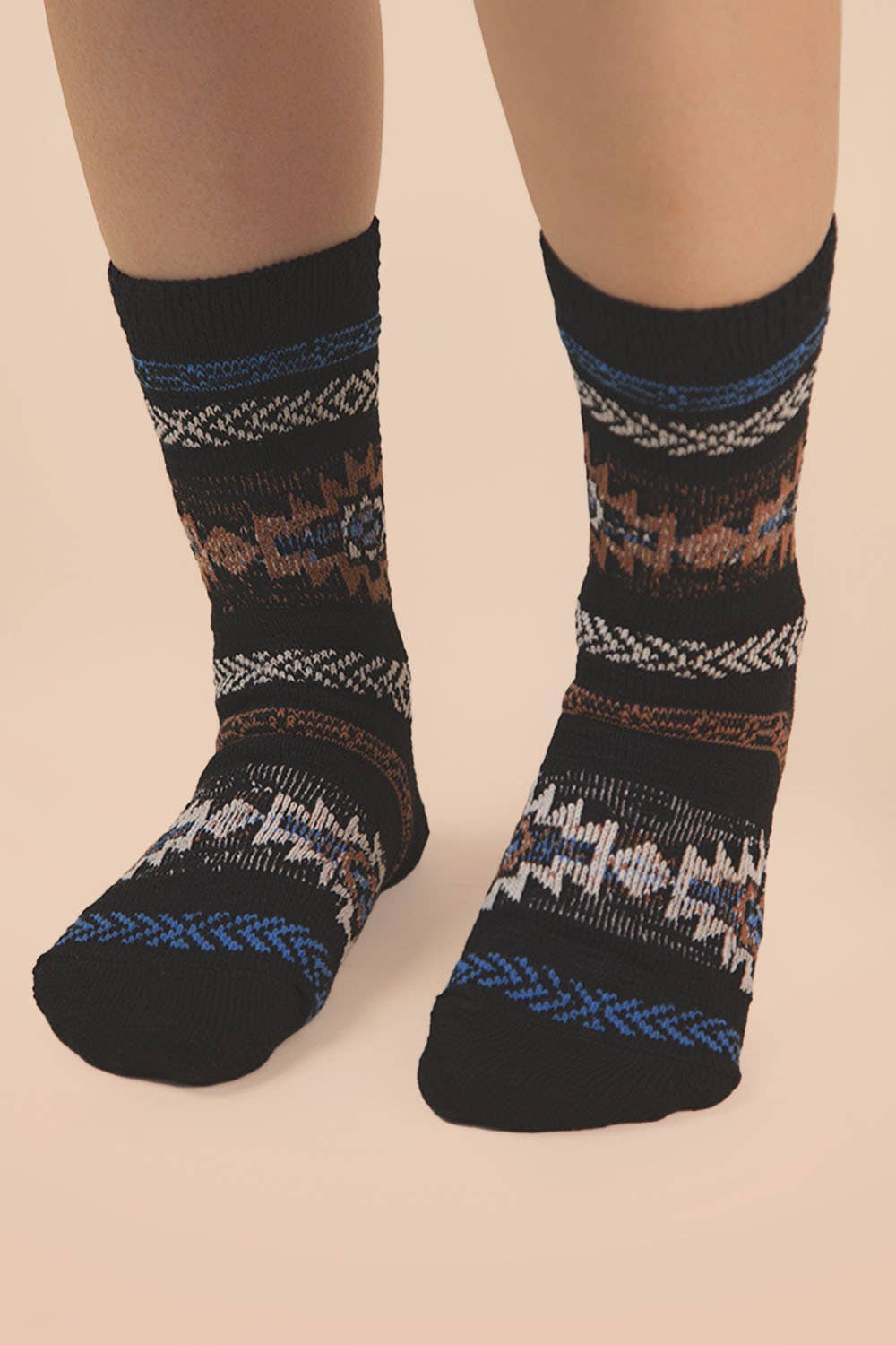 Aztec Graphic Cozy Crew Socks: Black