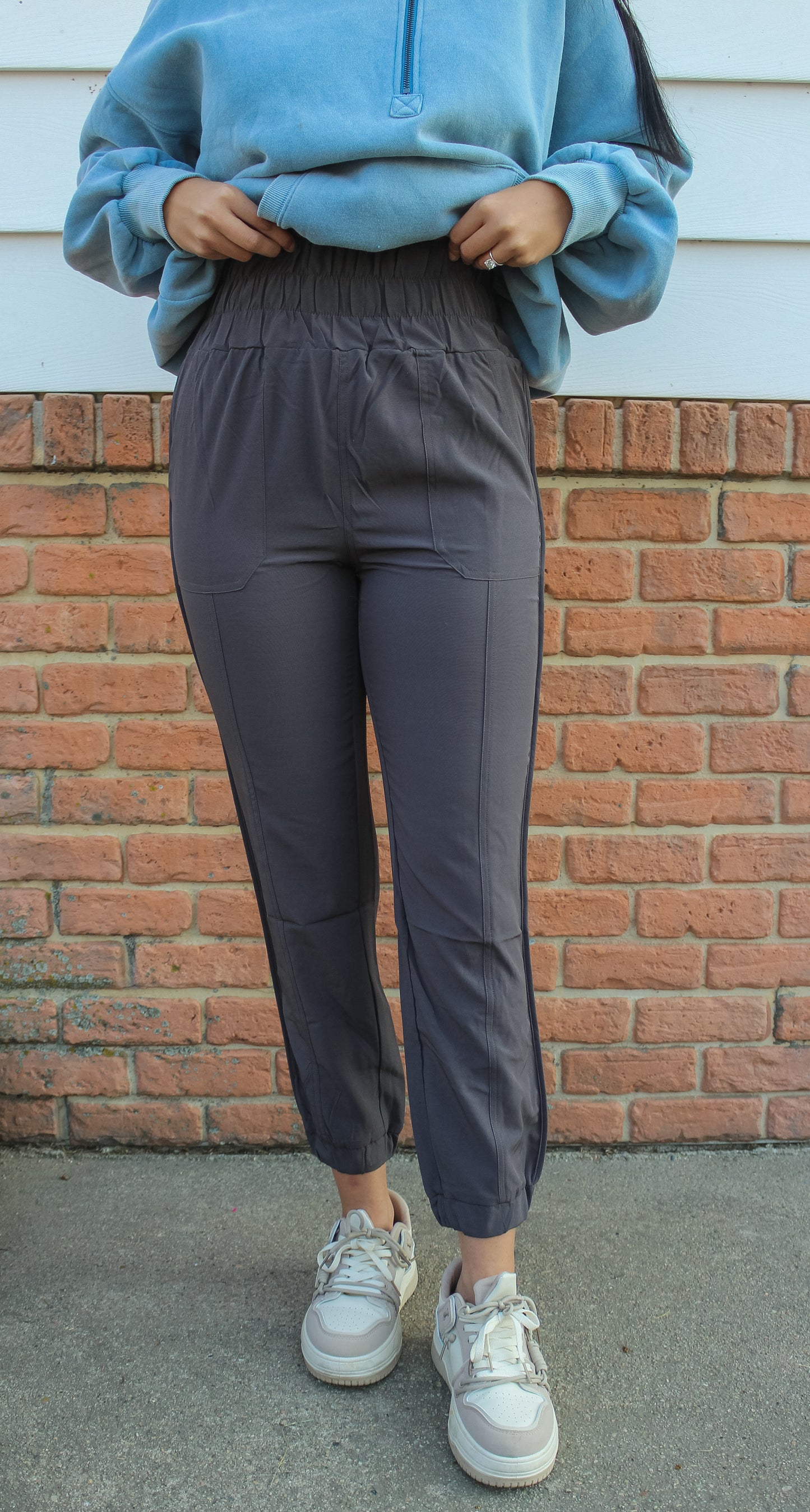 Elasticized Waist Jogger Pants (Charcoal)