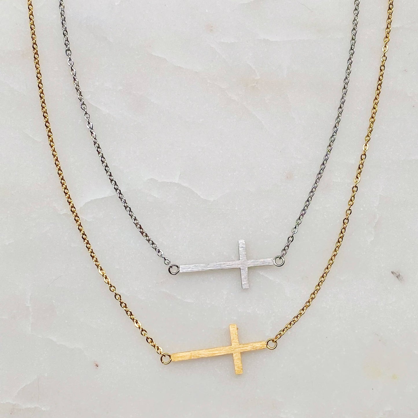 Kayla Cross Necklace: Silver
