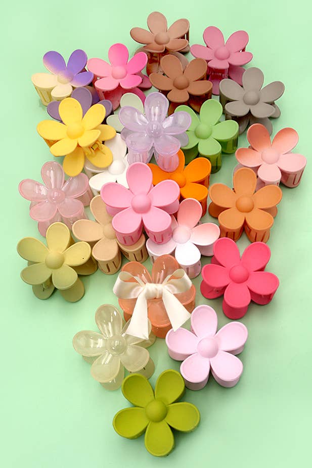Matte Flower Claw Clip : Sprout Green