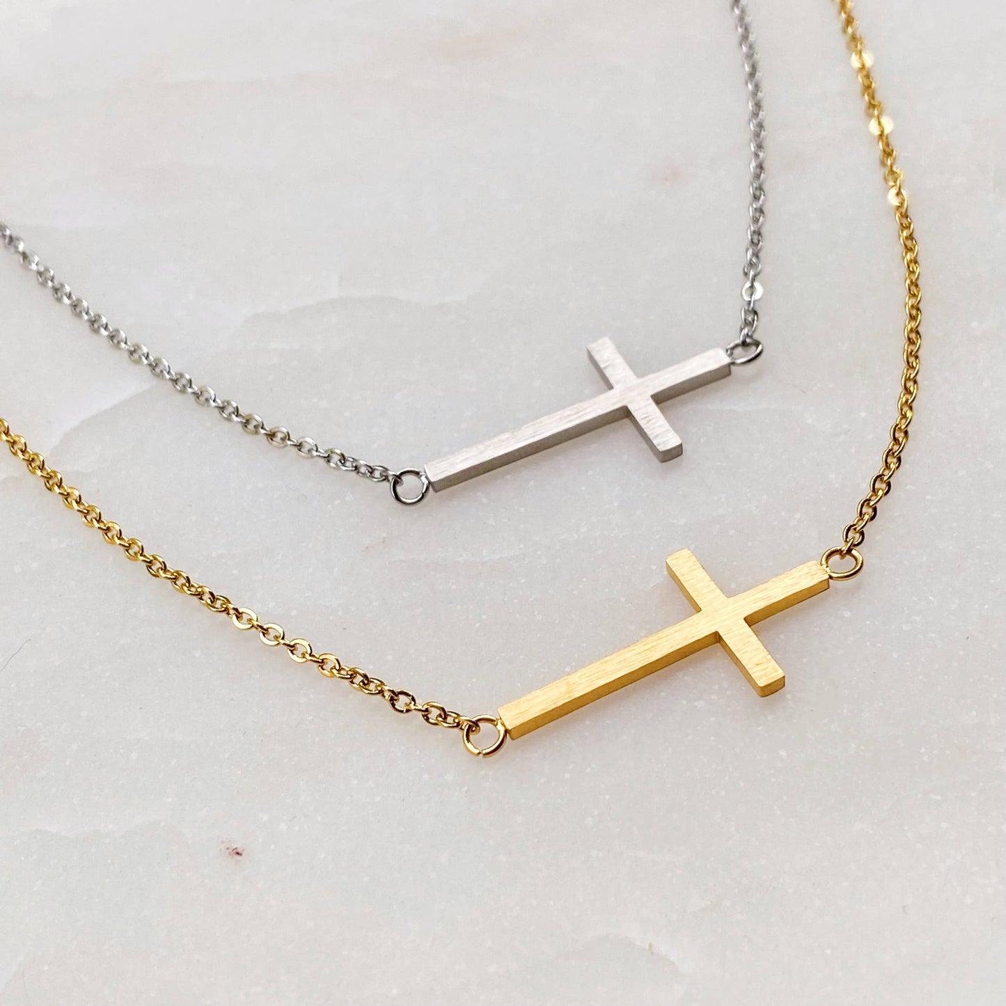 Kayla Cross Necklace: Silver