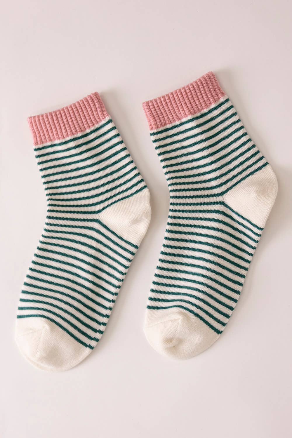 Striped Ribbed Ankle Crew Socks: Kelly Green