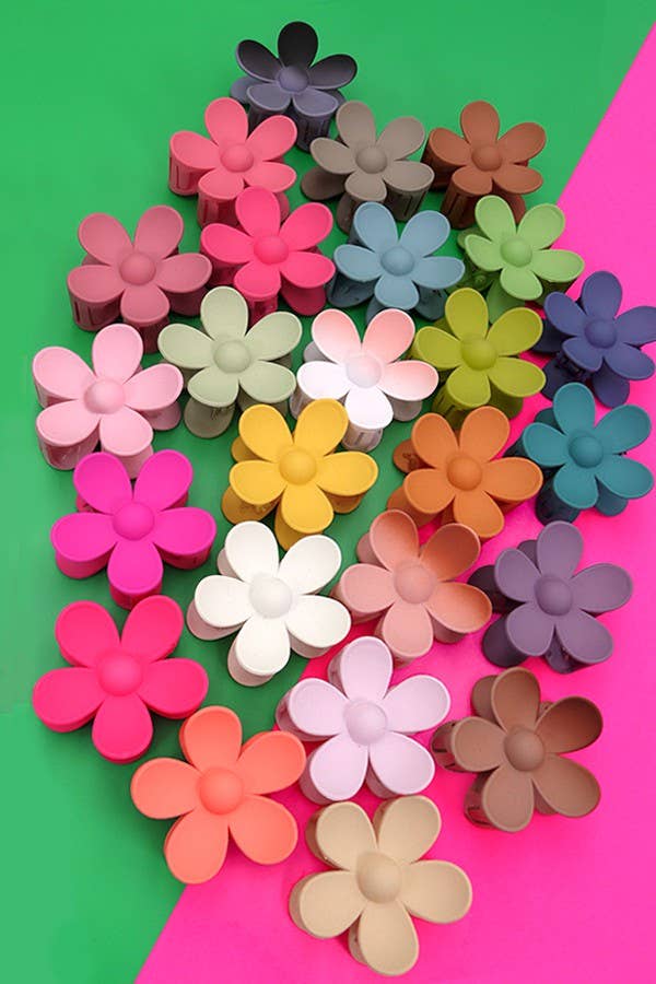 Matte Flower Claw Clip : Peachy Coral