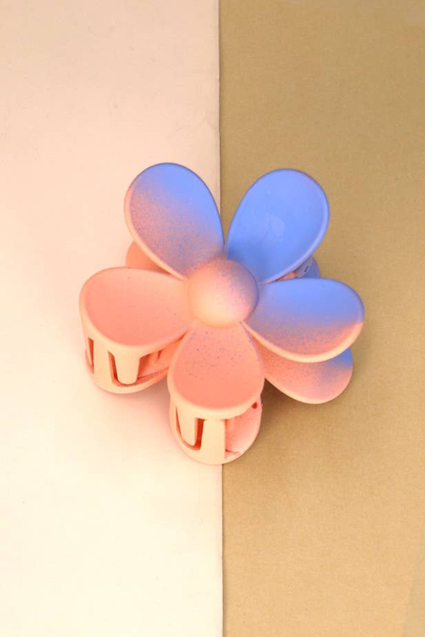 Matte Flower Claw Clip : Light Pink