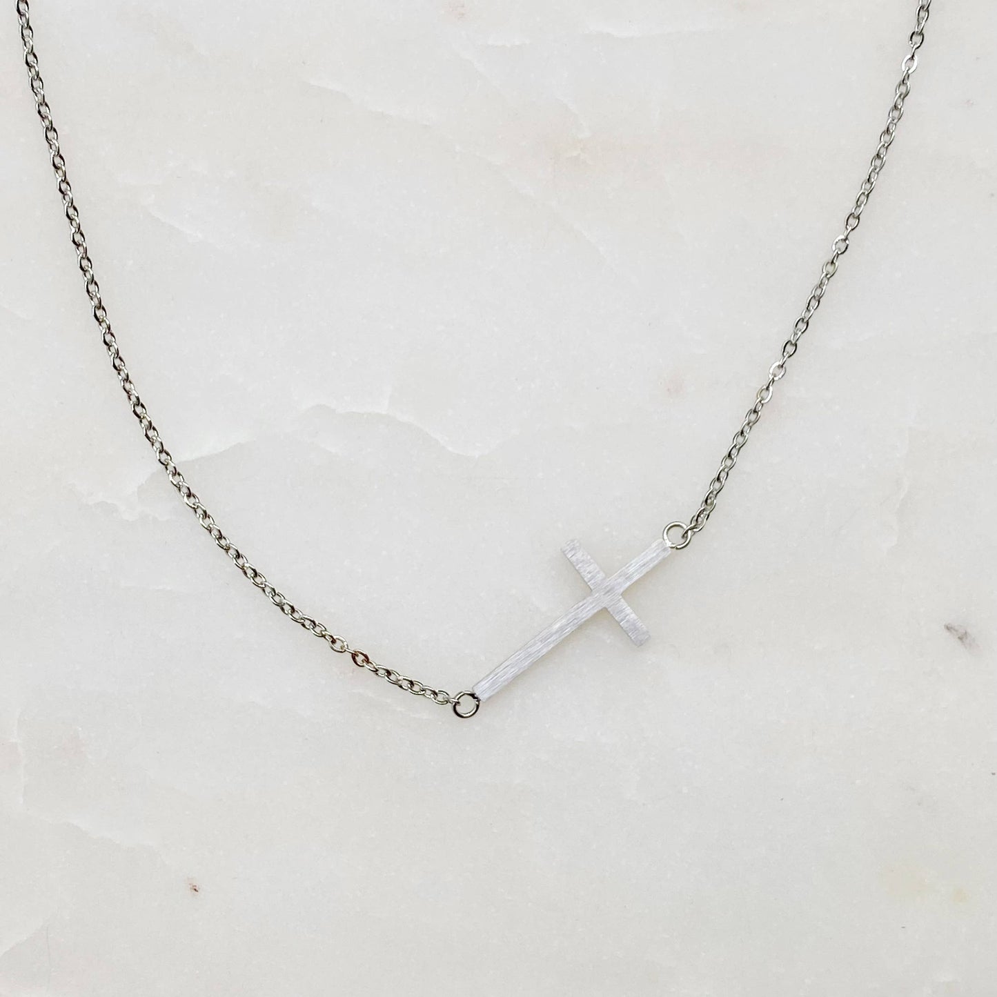 Kayla Cross Necklace: Silver