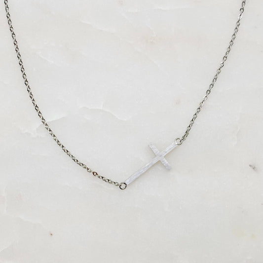 Kayla Cross Necklace: Silver