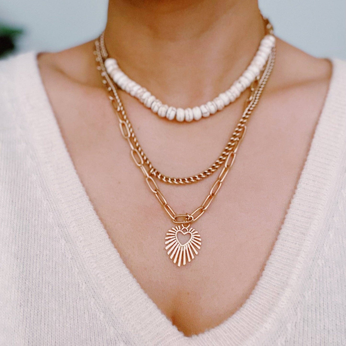 Resin Bead Golden Heart Layered Necklace: Gold