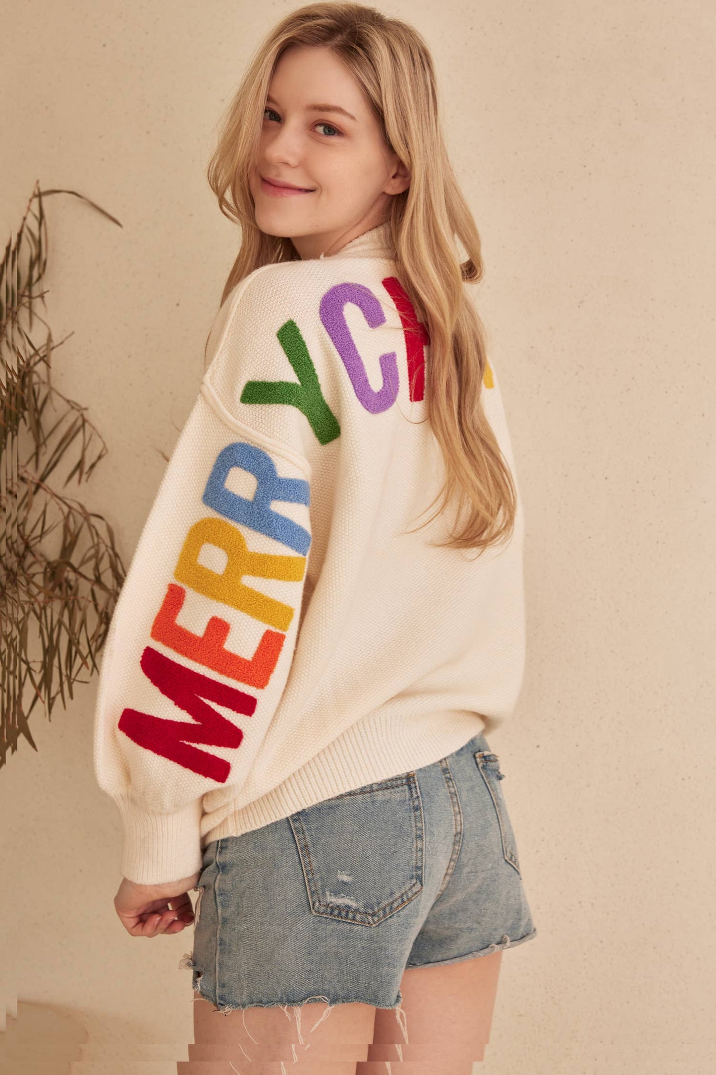Oversize Christmas Sweater with Lettering: Ivory-Multi