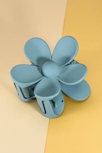 Matte Flower Claw Clip : Light Pink