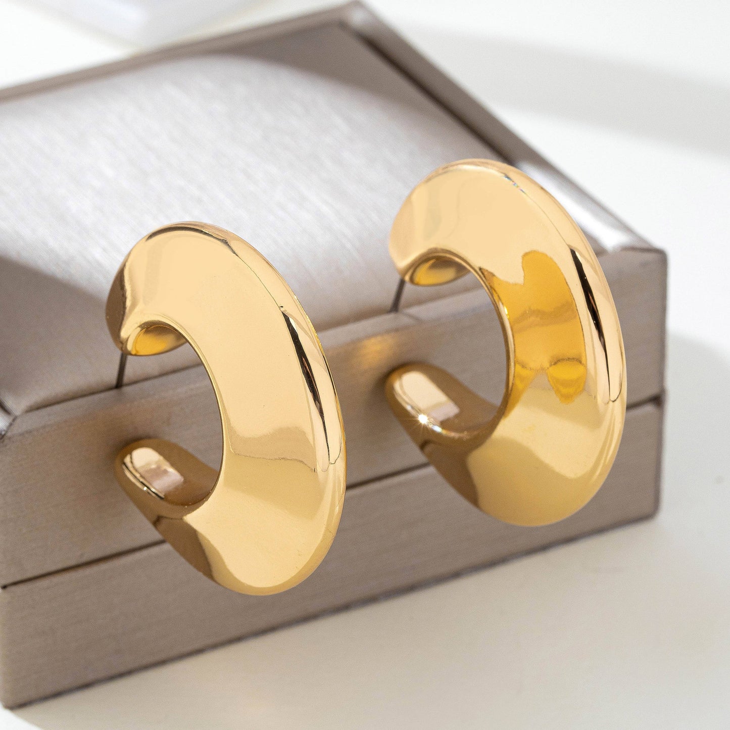 Chunky Bubble Hoop Earrings : Gold