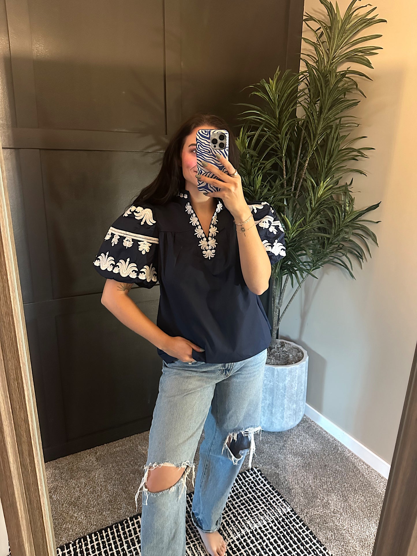 V-neck Embroidered Bubble Sleeve Top - Navy