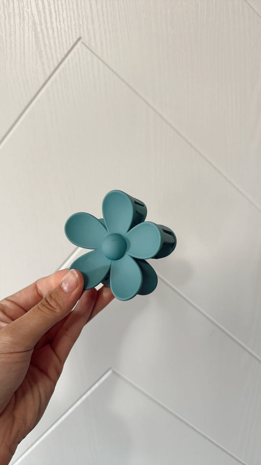 Oversize Matte Flower Hair Claw Clip (Blue)