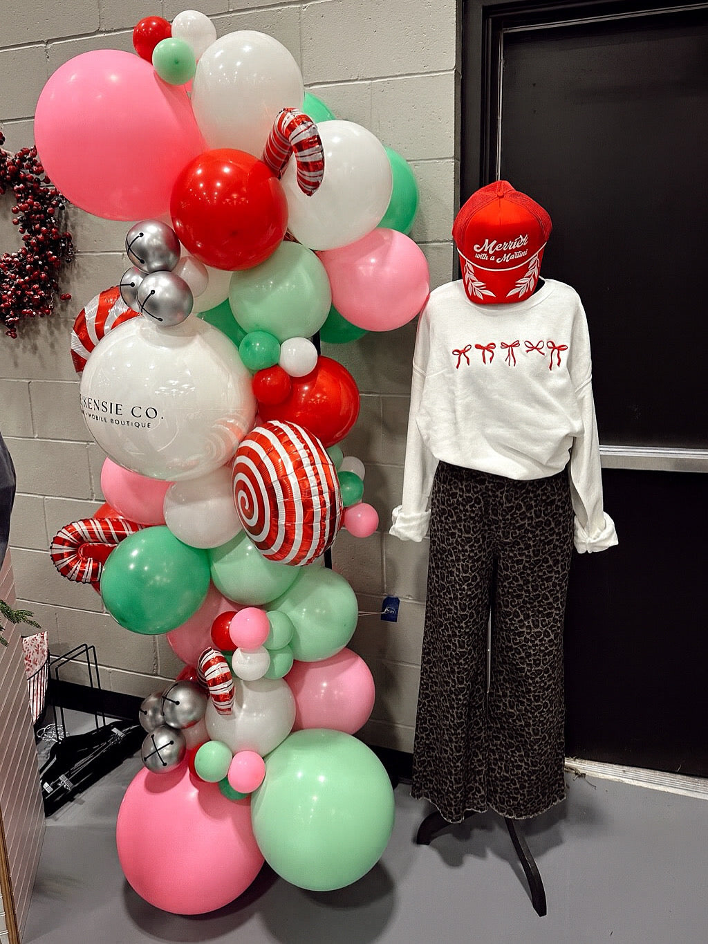 Embroidered Mini-Bows Oversized Sweatshirt