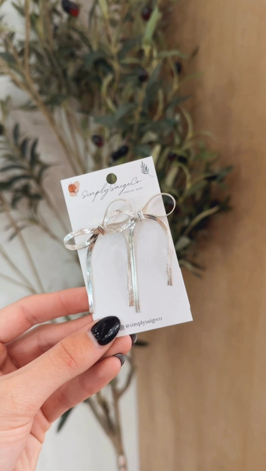 Bow studs large- silver