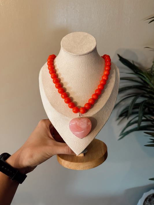 Chunky Marbled Resin Heart Charm Beaded Necklace: Pink