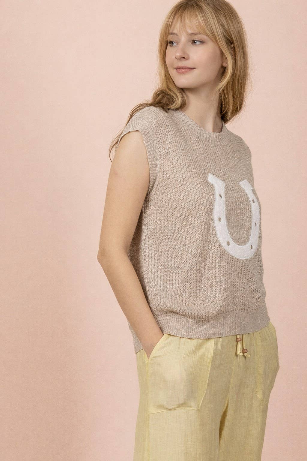 Horseshoe Graphic Sweater Vest (Plus Size)