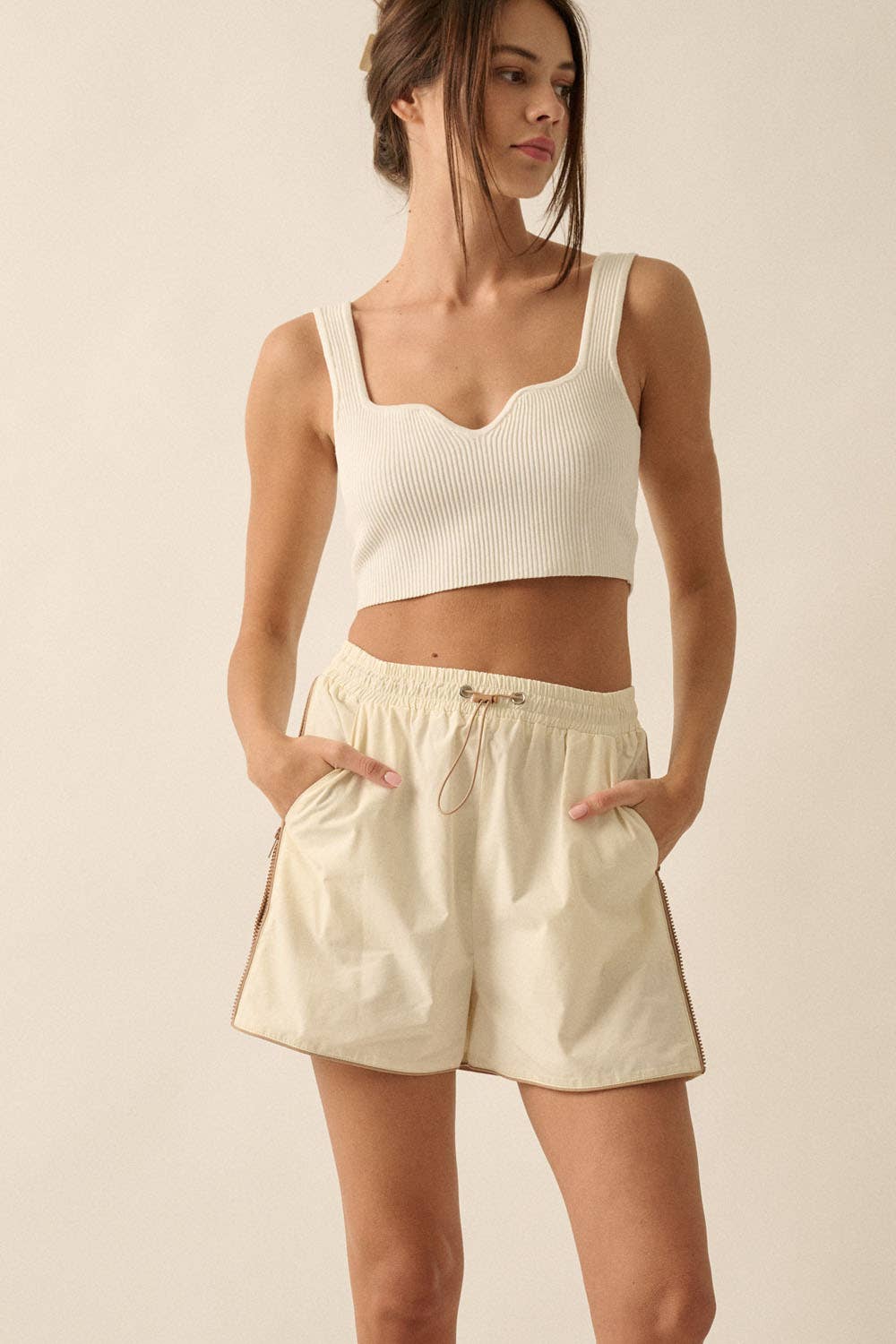 Cotton Piping-Trimmed Side-Zip Drawstring Shorts: Cream