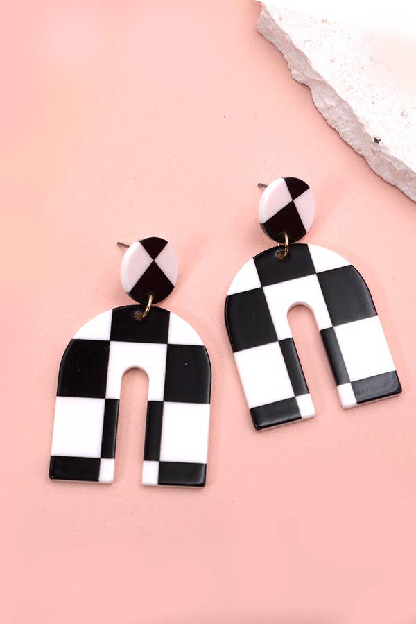 Acrylic Checker Earrings : Hot Pink/White