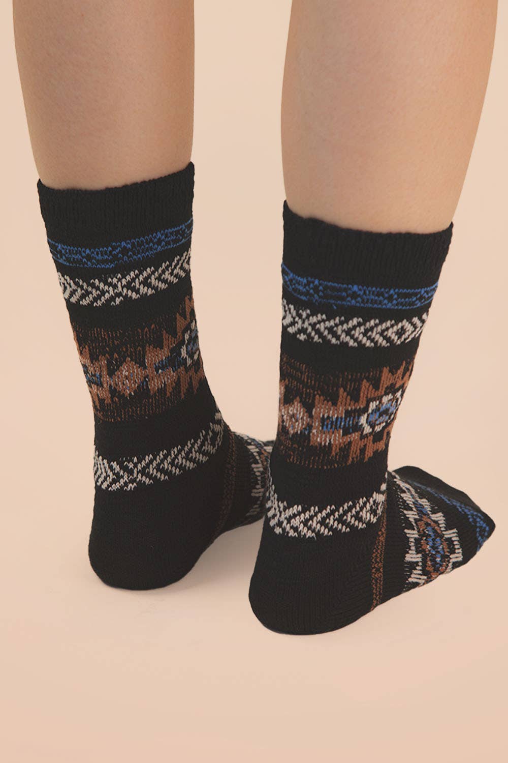 Aztec Graphic Cozy Crew Socks: Black
