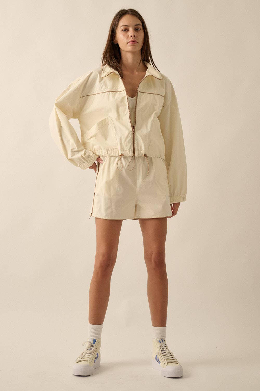 Cotton Piping-Trimmed Side-Zip Drawstring Shorts: Cream