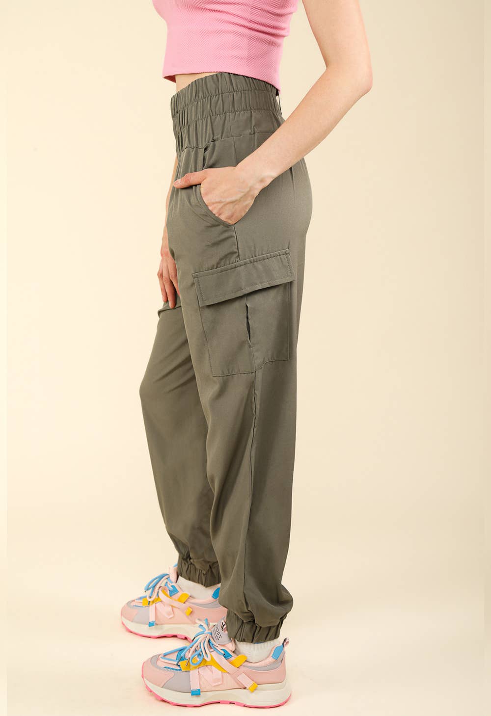 High Waisted Cargo Active Joggers w/ Pockets: Black