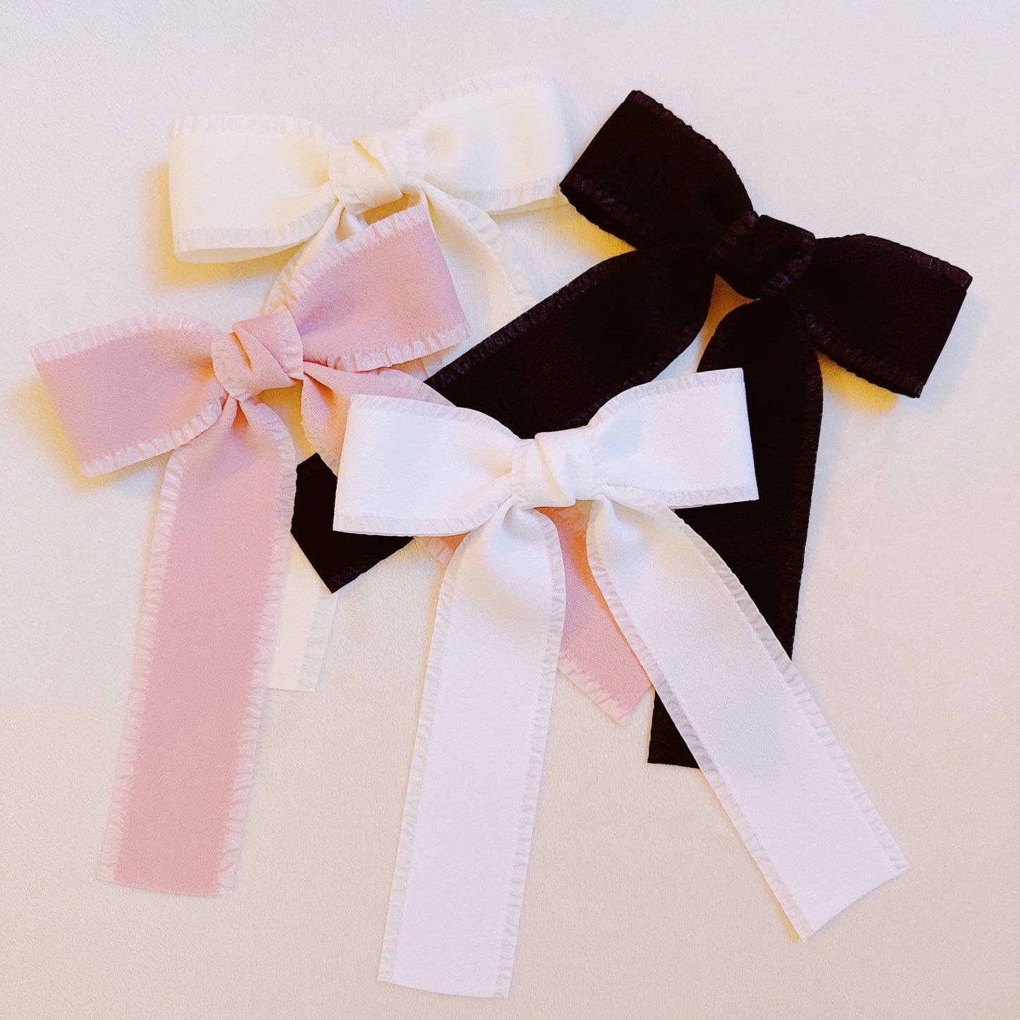 Lovely Edges Bow Hair Clip Set Of 2: Black/White